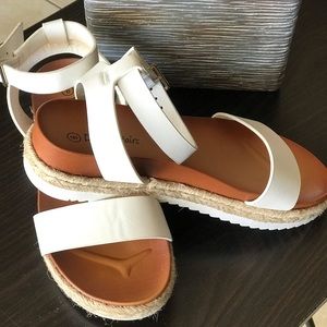 Espadrilles sandals 🌸